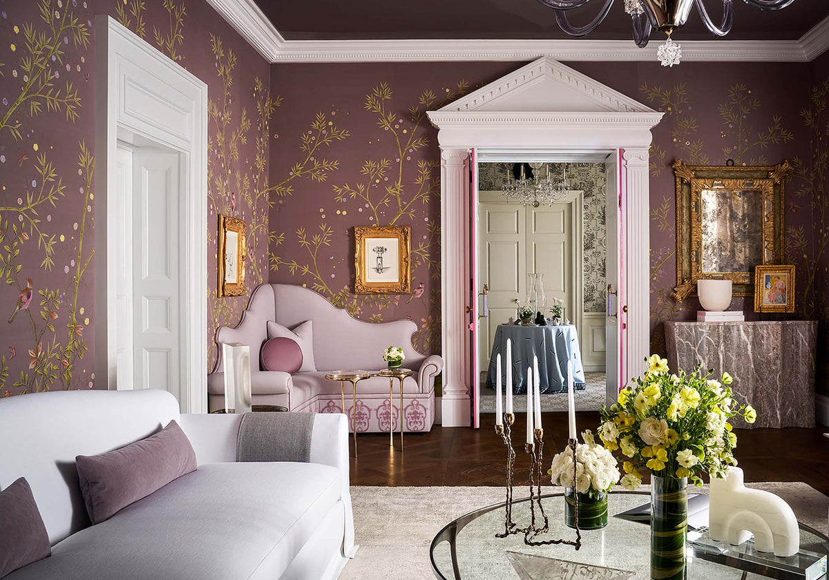 The Uninterrupted Room: A Guide to Panoramic Wallpaper